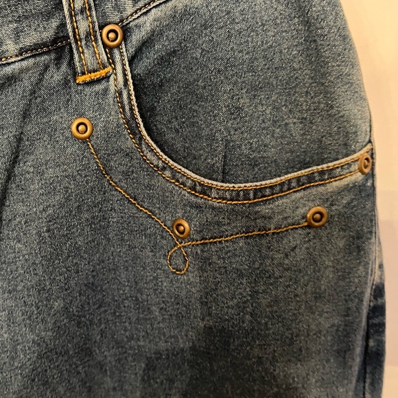 DESERT DIVA BY SHERRY HOLT BOOT CUT JEANS. SIZE 11. Inseam 33 - Picture 3 of 10